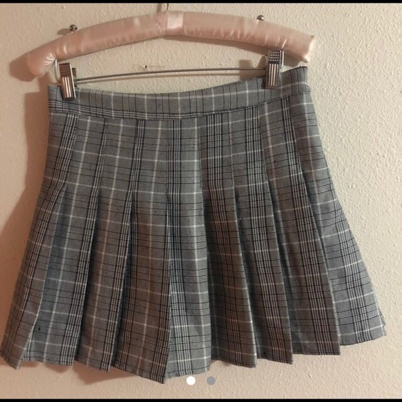 Dresses & Skirts - grey tartan schoolgirl pleated skirt